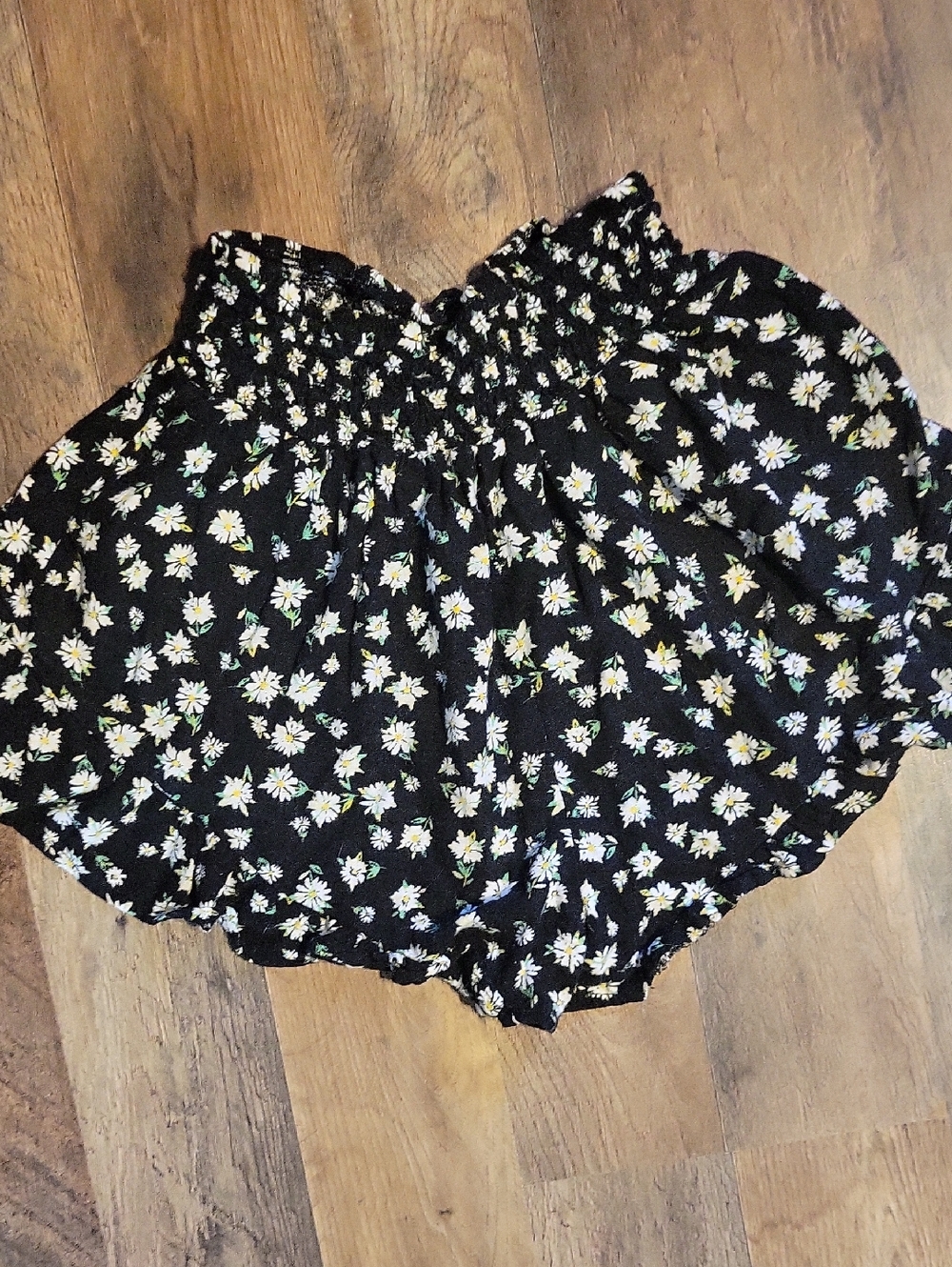 Wild Fable Shorts - Picture 2 of 3